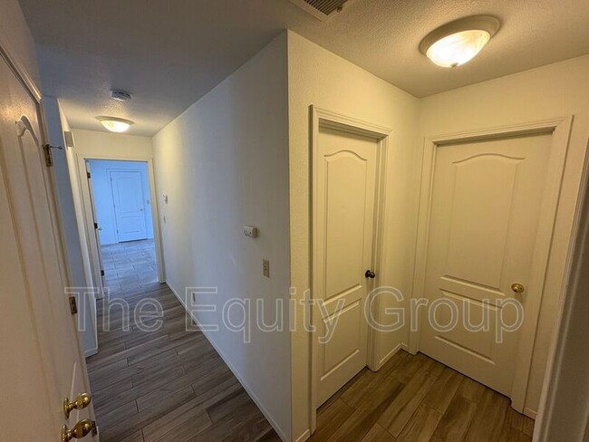 Building Photo - 314 S Citrus Ct