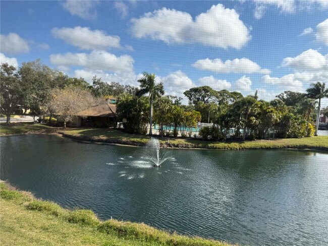 Building Photo - 5525 Ashton Lake Dr