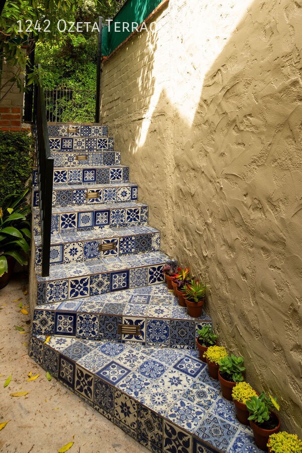 Building Photo - 1242 Ozeta Terrace