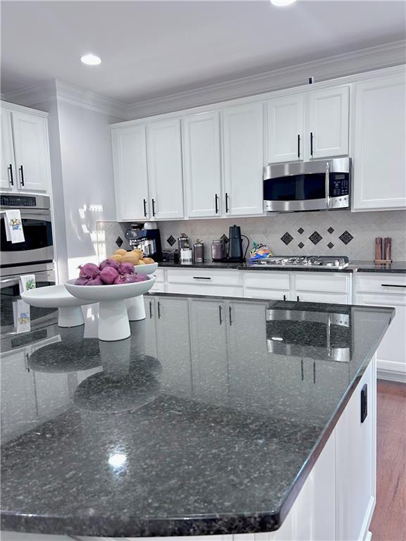 Building Photo - 1341 Chaplains View