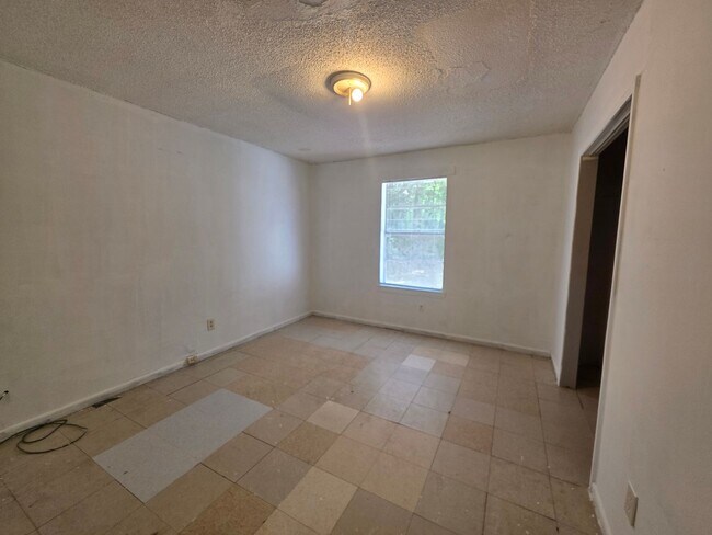 Building Photo - 6710 Gulley Ln
