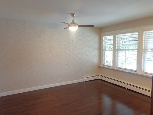 Building Photo - 5 Hayward St