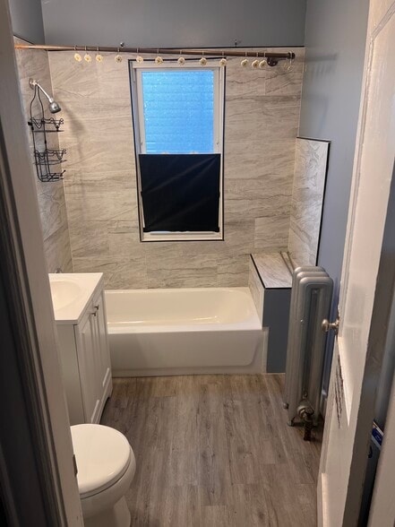 Bathroom - 101 Middlesex St