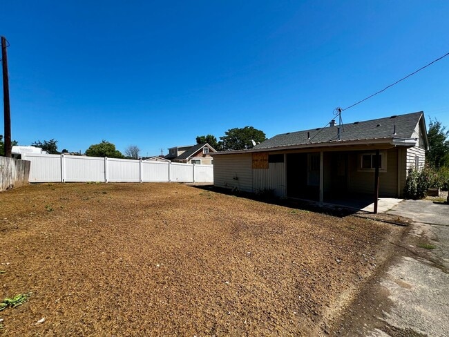 Building Photo - Non-Refundable & Security Deposit Total: $...