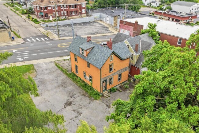 Building Photo - 5109 Montgomery Rd