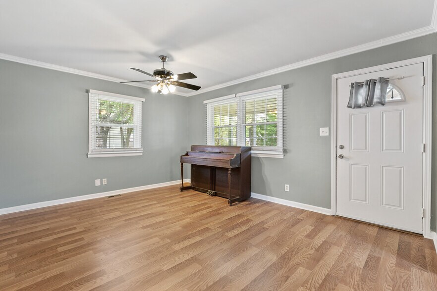 Building Photo - 1408 Ardmore Dr