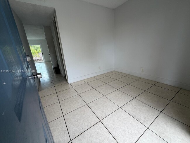 Building Photo - 3751 NW 115th Way