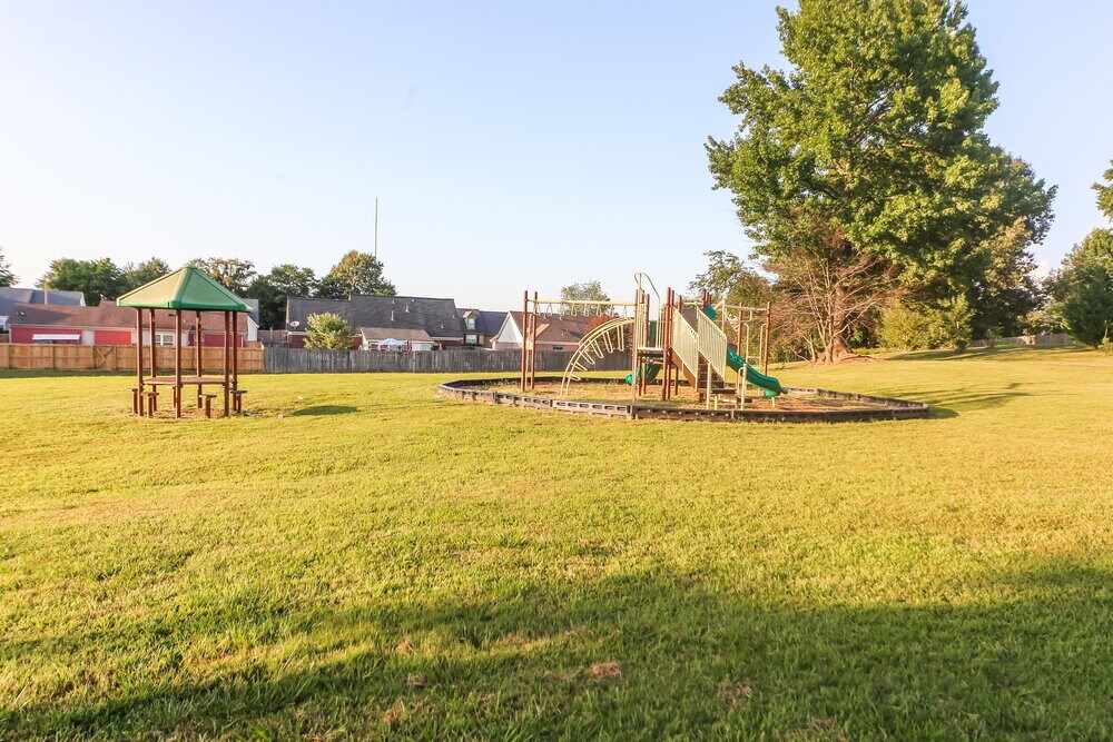 Building Photo - 4404 Shadow Ridge Dr