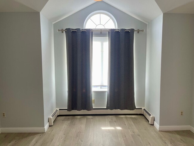 Building Photo - Luxury 2 Bedroom Condo in Centennial Lakes...