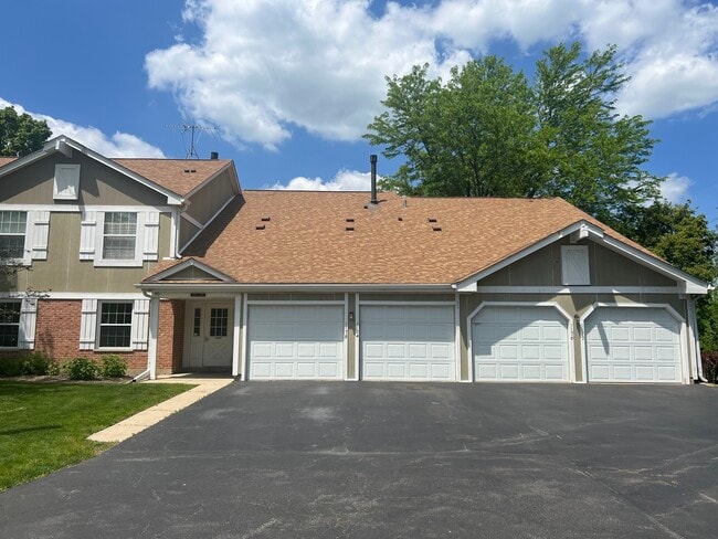 Primary Photo - 1176 Auburn Ln