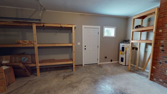 Building Photo - Remodeled 3 Bedroom Ranch with Fenced Backyard in Convenient Location