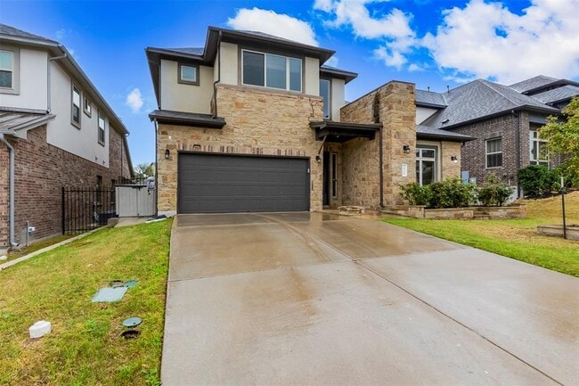 Building Photo - 2916 Zelma Dr