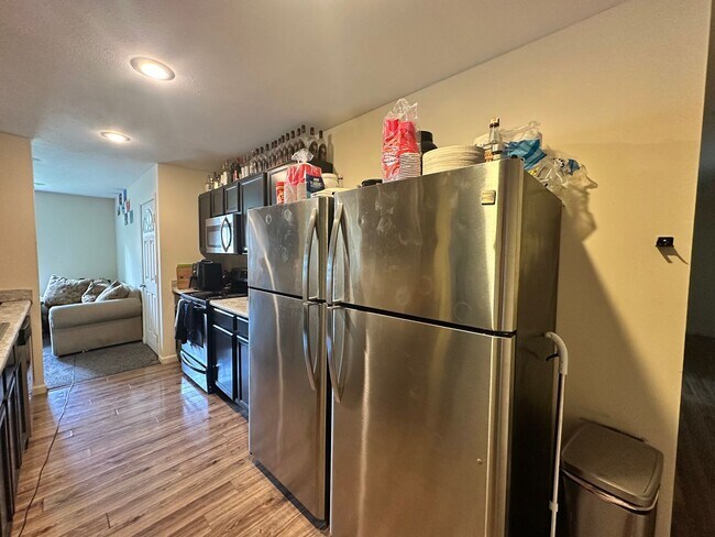 Building Photo - 1207-1207 Euclid Ave