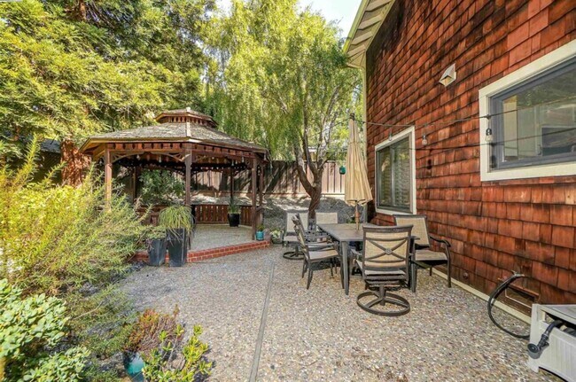 Building Photo - San Ramon 4 Bd / 2.5 Ba Semi Custom Home l...