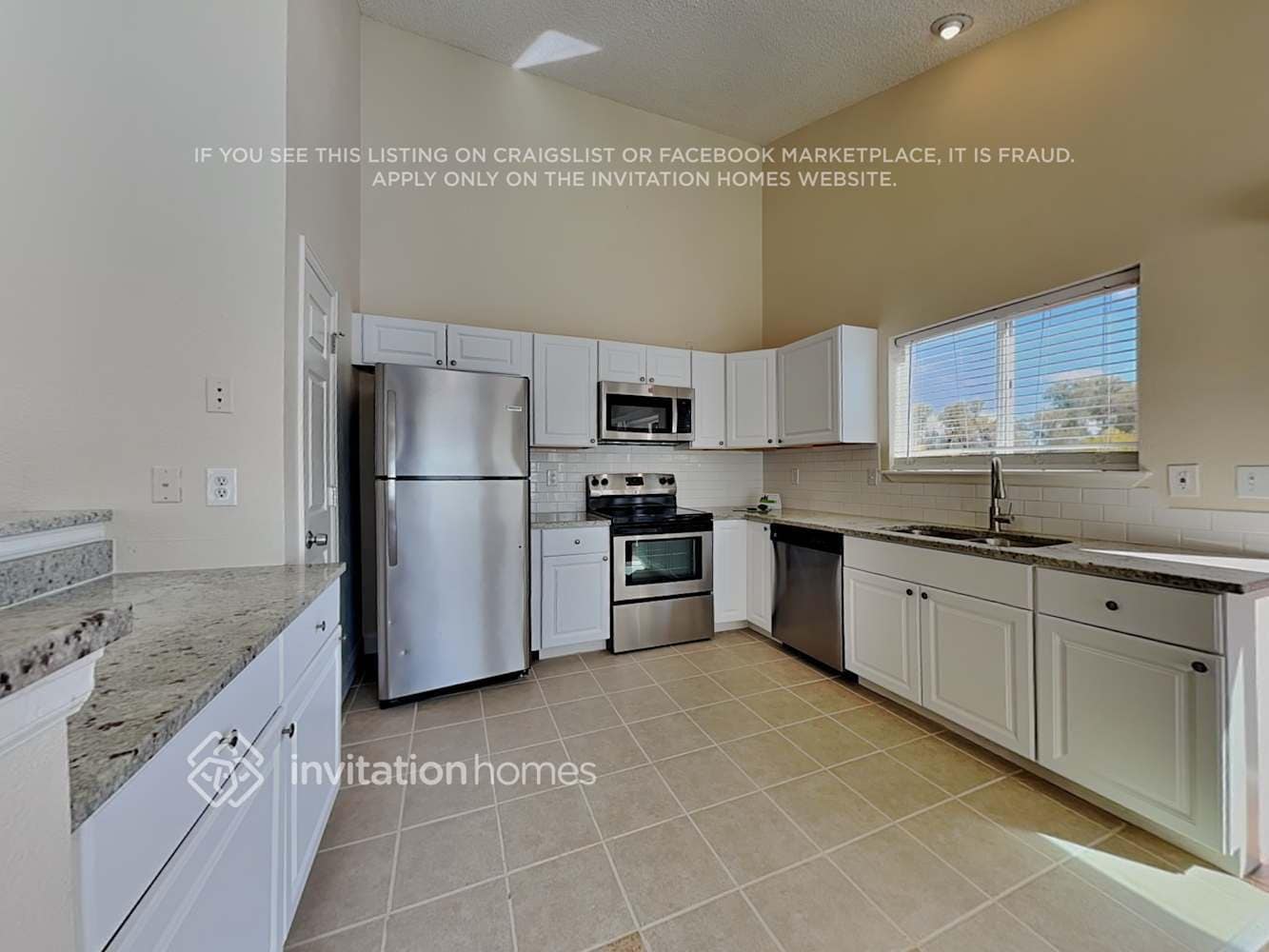 Building Photo - 21906 Saddlebrook Ct