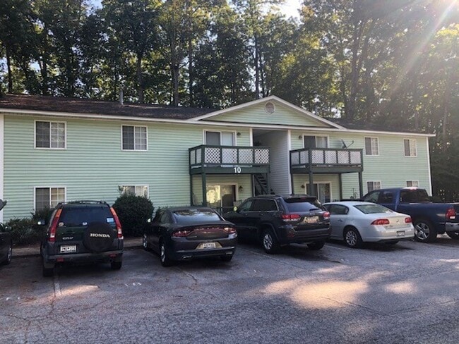 Building Photo - #17-Greenbriar