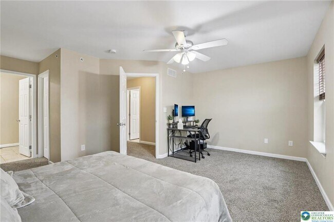 Building Photo - 270 Milkweed Dr