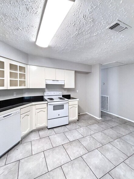 Building Photo - 7311 Postwick Ct