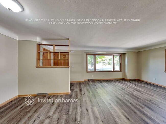 Building Photo - 2113 55th Ave N