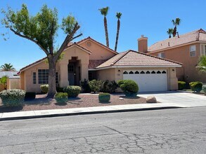Building Photo - 4906 High Creek Dr