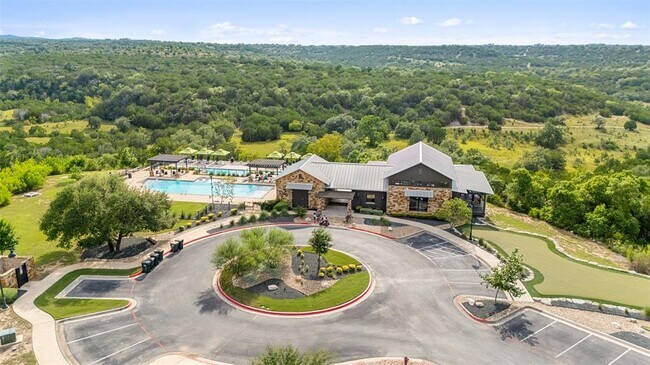 Building Photo - 6908 Empresa Dr