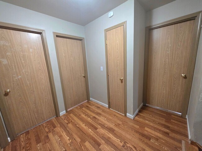 Building Photo - Gated Community