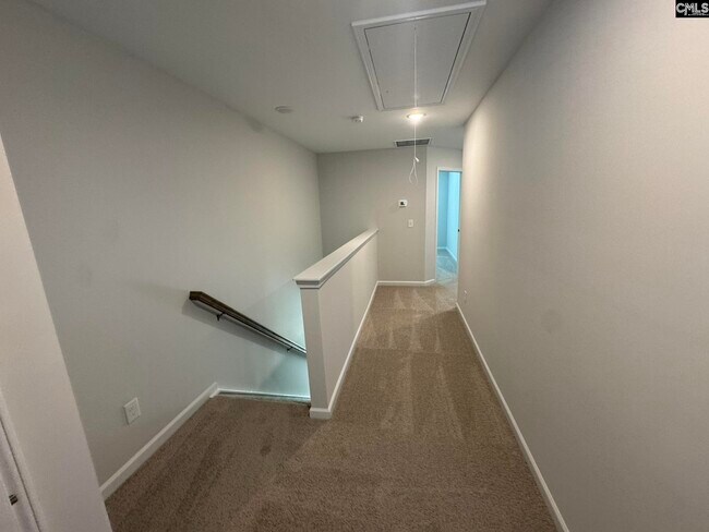 Building Photo - 2036 Armada Rd