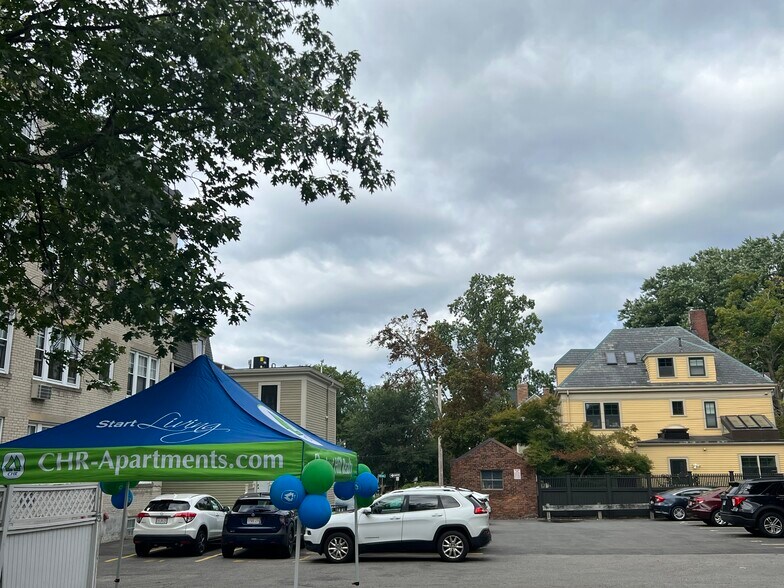 Building Photo - 1 Langdon Sq