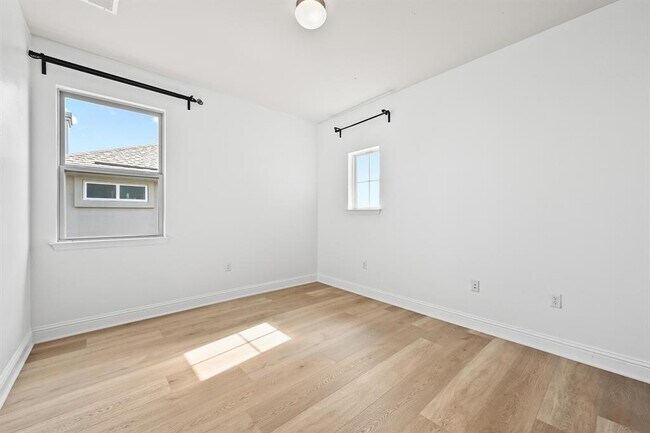 Building Photo - 12624 Ondara Dr