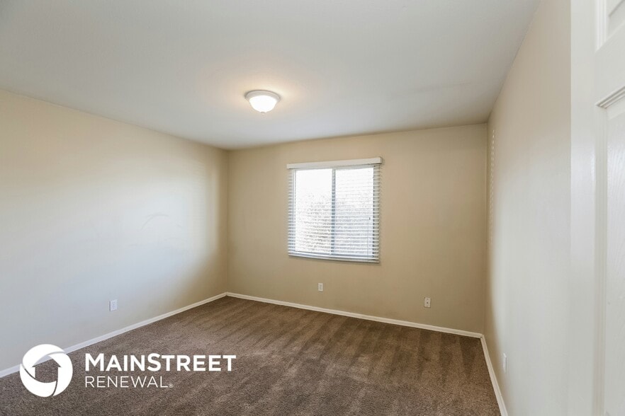 Building Photo - 6720 W Holly St