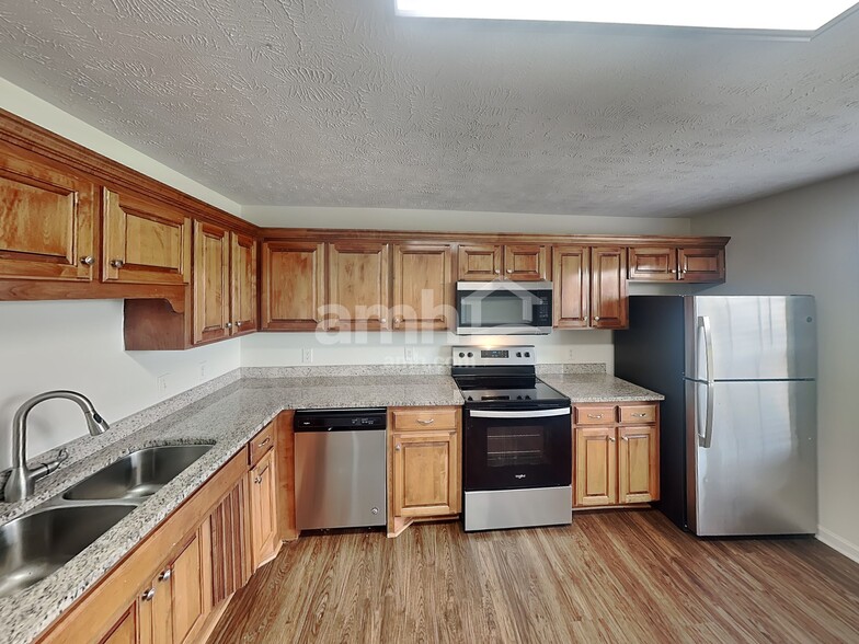 Building Photo - 4020 Snowbird Dr