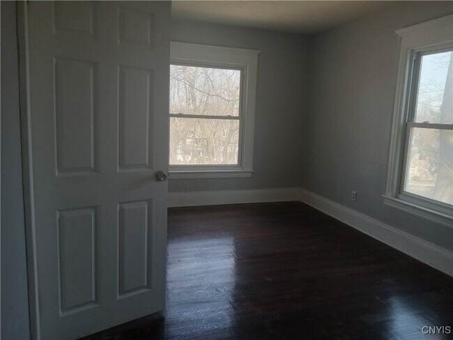 Building Photo - 134 2nd St