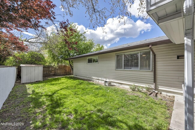 Building Photo - 1490 Foster Dr