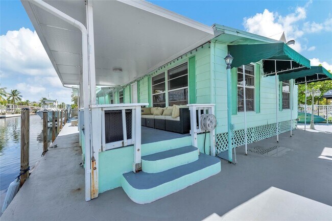 Building Photo - 203 Allen Ave