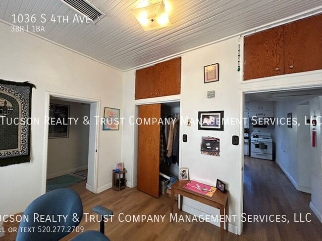 Building Photo - 1036 S 4th Ave