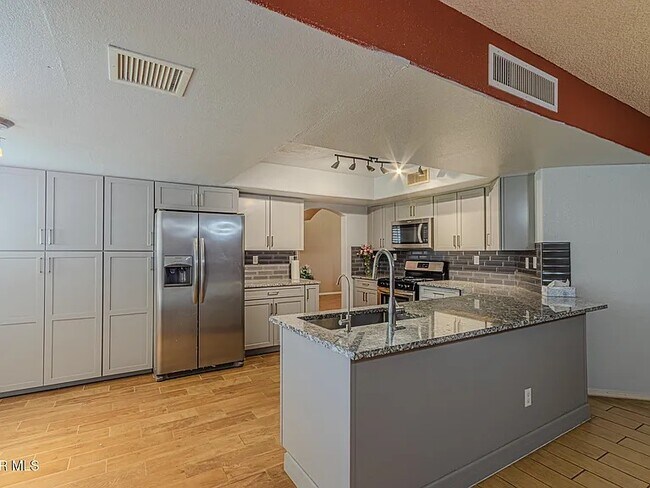 Building Photo - 6088 Los Siglos Dr