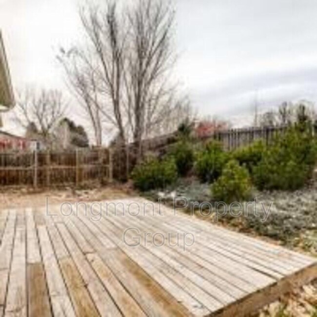 Building Photo - 2525 Lanyon Dr