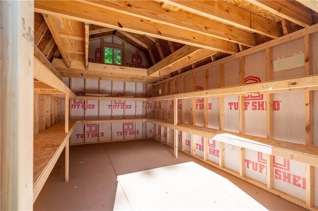 Building Photo - 3860 Carlton Dr