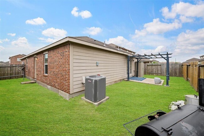 Building Photo - 9811 Texas Cut Ln