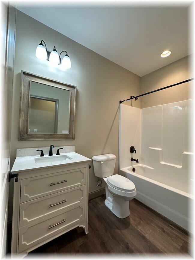 Building Photo - 304 Cottage Hl Ct