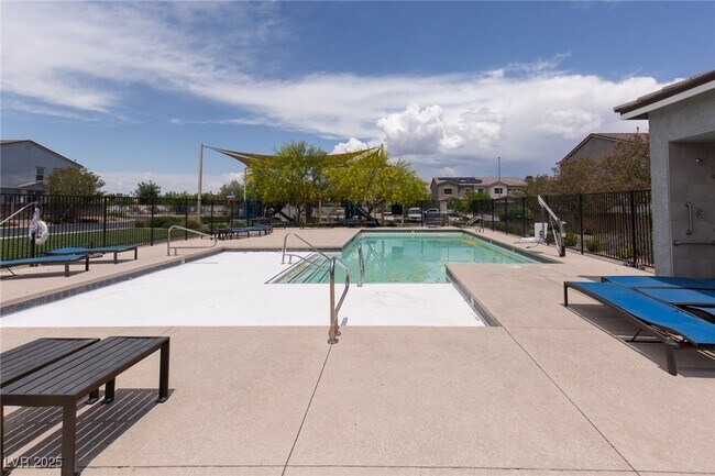 Building Photo - 4536 Lafontaine Ct