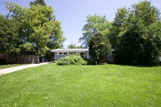 Building Photo - 1227 Wood Ave