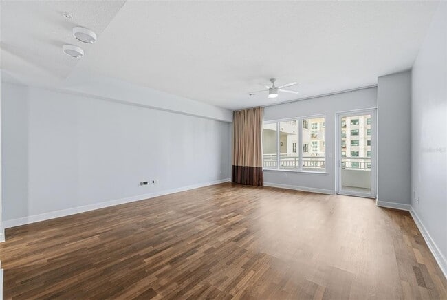 Building Photo - 100 S Eola Dr