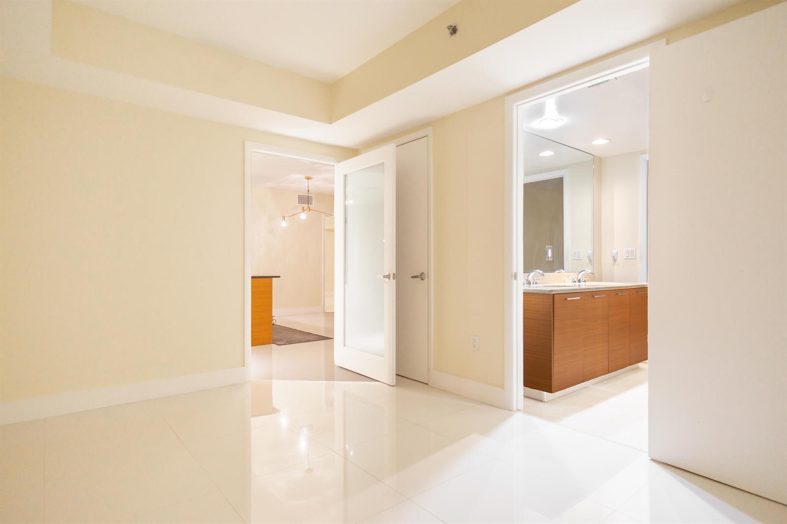 Building Photo - 50 Biscayne Blvd
