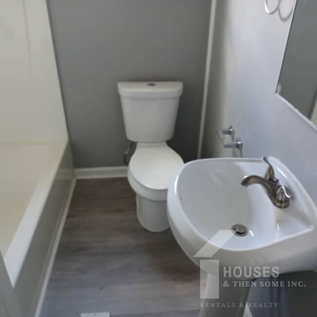 Building Photo - 104 Cooksey Ave