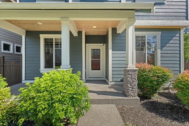 Building Photo - Beautiful Puyallup Corner Lot Home with Office, A/C, Formal Dining & Bonus Loft!