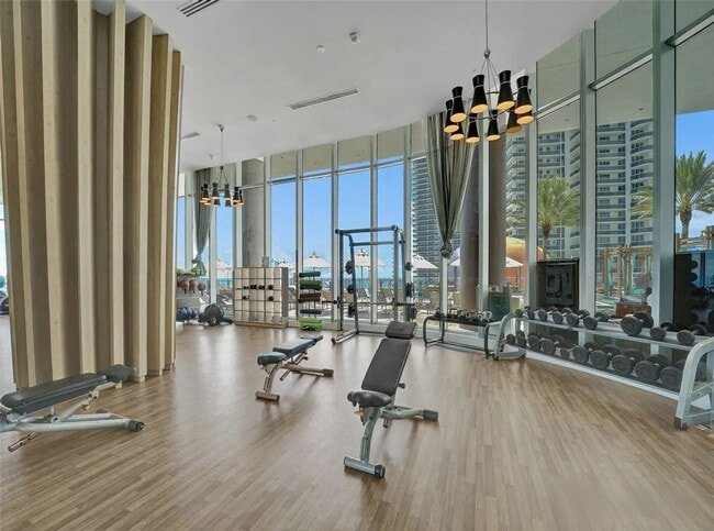 Building Photo - 4111 S Ocean Dr