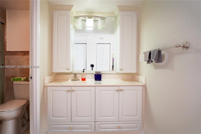 Building Photo - 11111 Biscayne Blvd