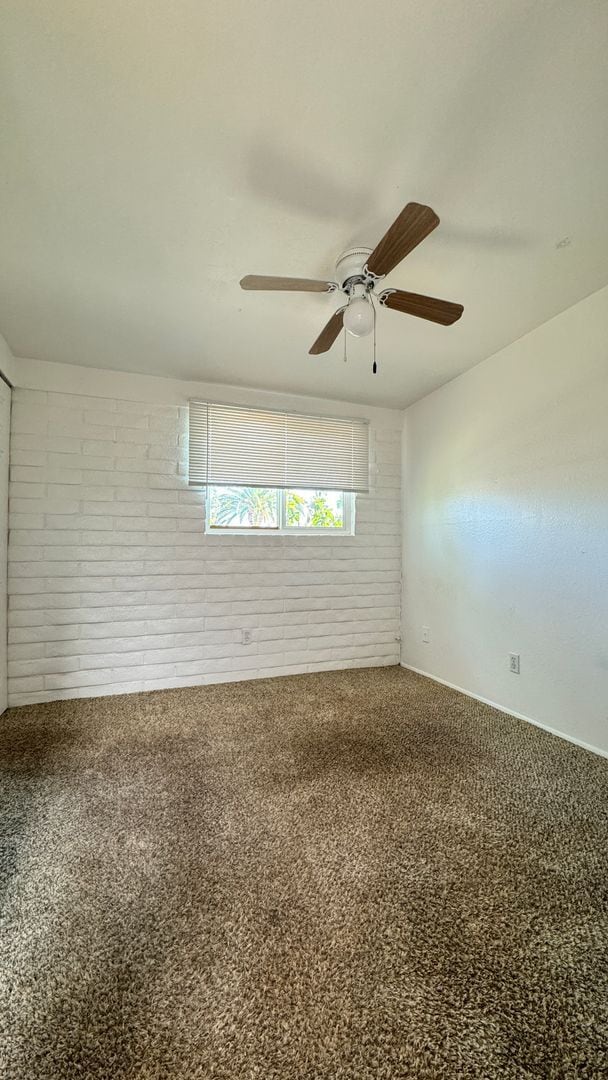 Building Photo - Eastside (Kolb and Stella) 5 bedroom house...