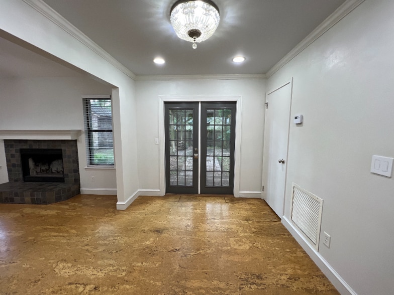 Building Photo - 216 Citrona Dr